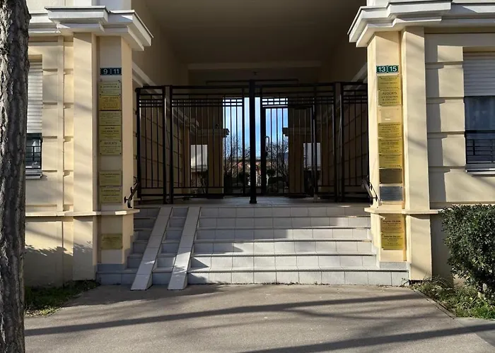 Апартаменты Chic *